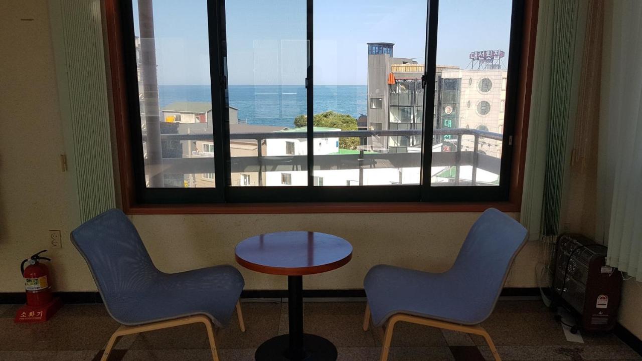 Lighthouse Beach Motel Sokcho Ngoại thất bức ảnh
